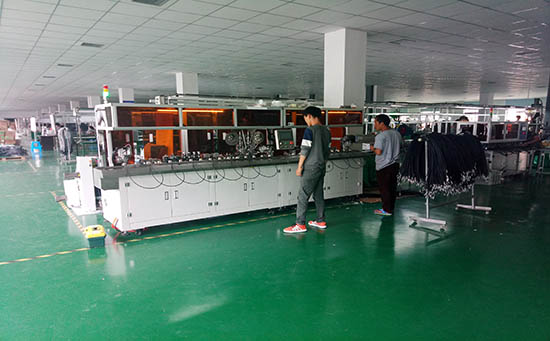 自動包銅箔機裝置的制作方法 自動包銅箔機裝置的制作方法