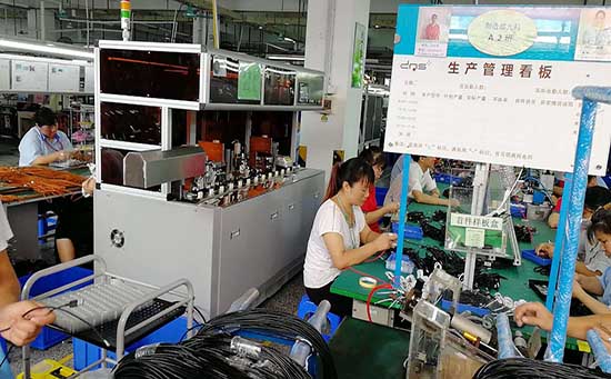 熱剝外被刷分編織全剪編織去鋁箔機(jī) 熱剝外被刷分編織全剪編織去鋁箔機(jī)